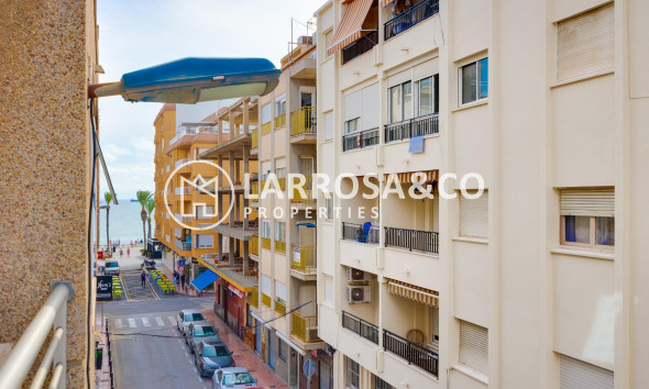 Apartment - Resale - Torrevieja - Paseo maritimo