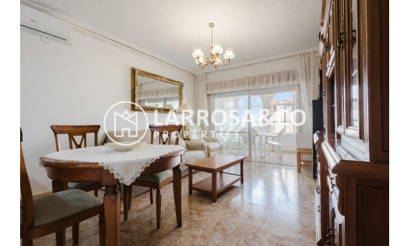 Apartment - Resale - Torrevieja - Playa del Acequión