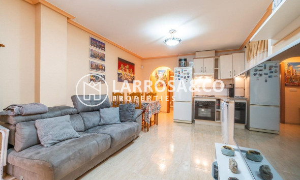 Apartment - Resale - Torrevieja - Playa del cura