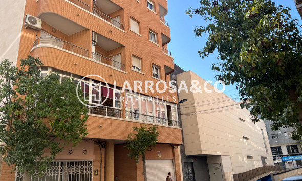 Apartment - Resale - Torrevieja - Playa del cura