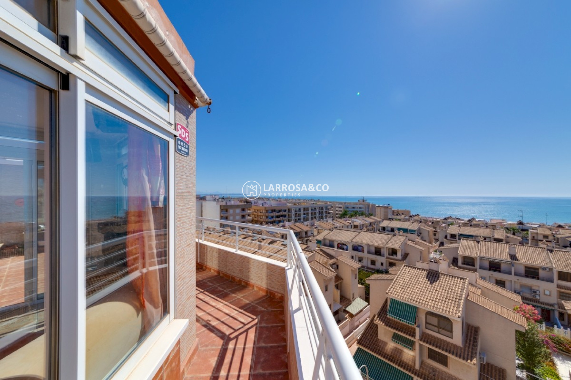 Apartment with sea views in Guardamar del Segura