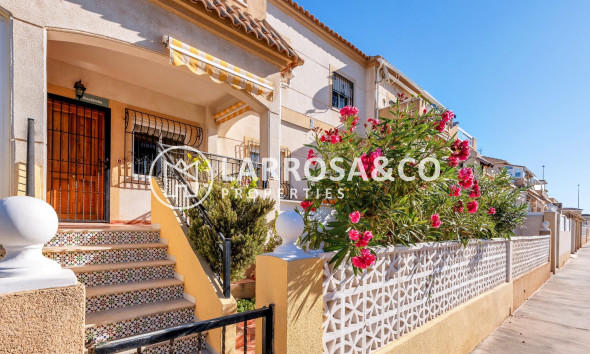 Bungalow - Herverkoop - Torrevieja - Aguas Nuevas