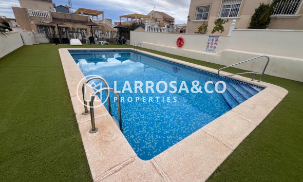 Bungalow - Resale - San Miguel de Salinas - Las Filipinas