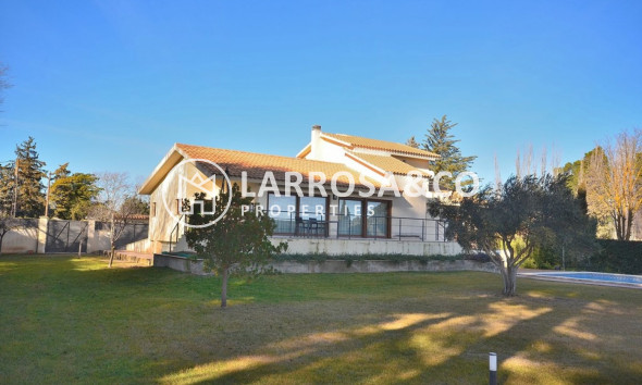 Chalet - Reventa - Albacete - Agua sol