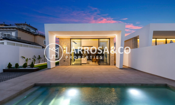 Chalet - Reventa - El Chaparral - Inland