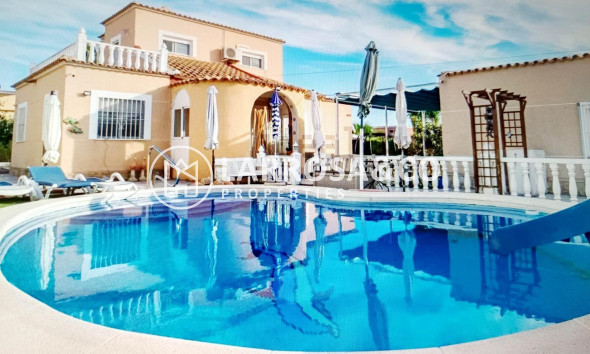 Chalet - Reventa - Torrevieja - San luis