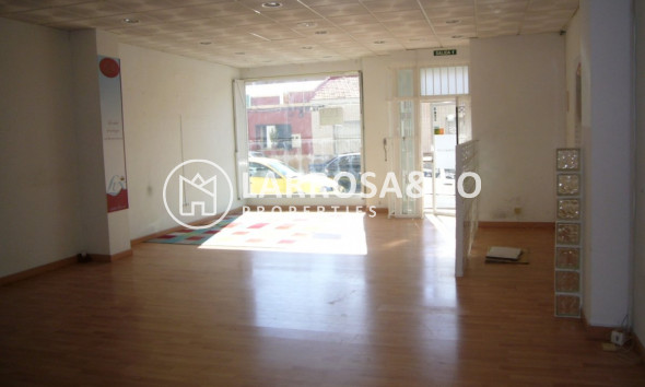 Commercial space - A Vendre - Torrevieja - Centro