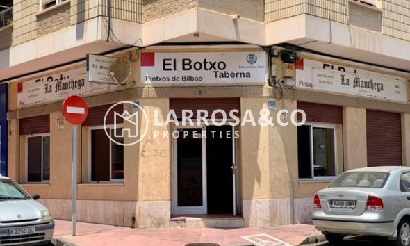 Commercial space - A Vendre - Torrevieja - Centro