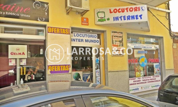 Commercial space - A Vendre - Torrevieja - Centro