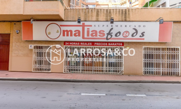 Commercial space - A Vendre - Torrevieja - Costa Blanca