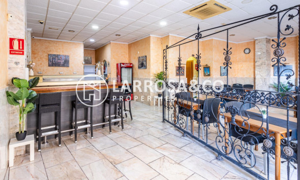 Commercial space - A Vendre - Torrevieja - Estacion de autobuses