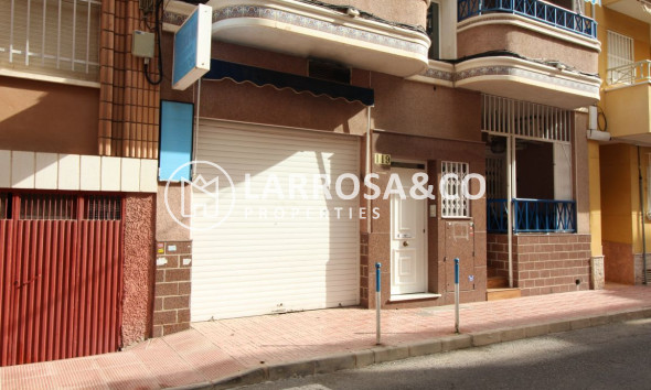 Commercial space - A Vendre - Torrevieja - Playa del cura