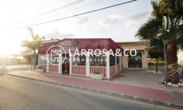 Commercial space - A Vendre - Torrevieja - Torretas