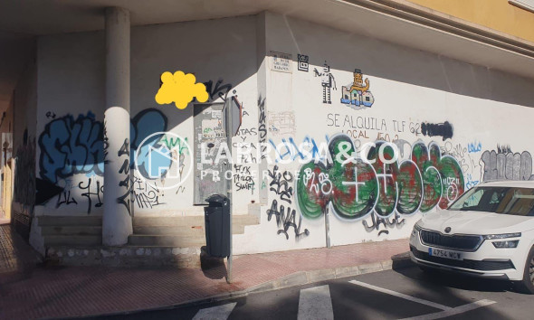 Commercial space - Herverkoop - Torrevieja - ASV-94257