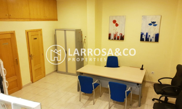 Commercial space - Herverkoop - Torrevieja - Playa del cura