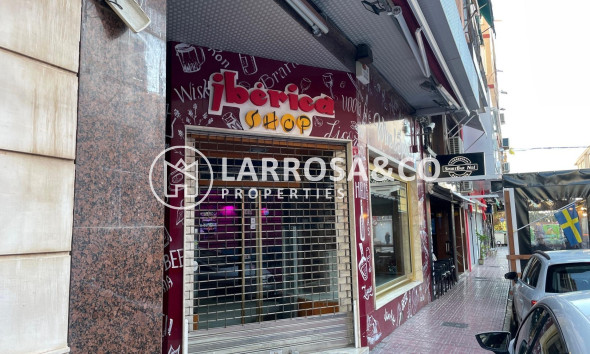 Commercial space - Location - Torrevieja - Centro
