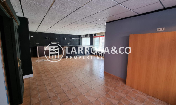 Commercial space - Resale - Bigastro - CENTRO