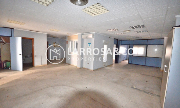 Commercial space - Resale - Torrevieja - ASV-96180