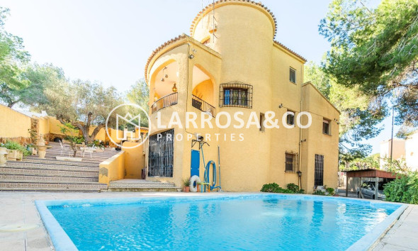 Detached House/Villa - Resale - Orihuela costa - Villamartin 