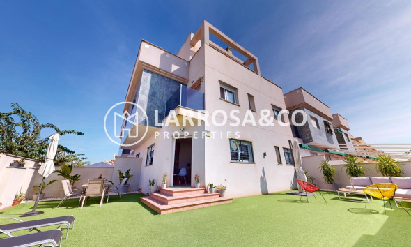 Detached House/Villa - Resale - Pilar de la Horadada - La Torre de la Horadada