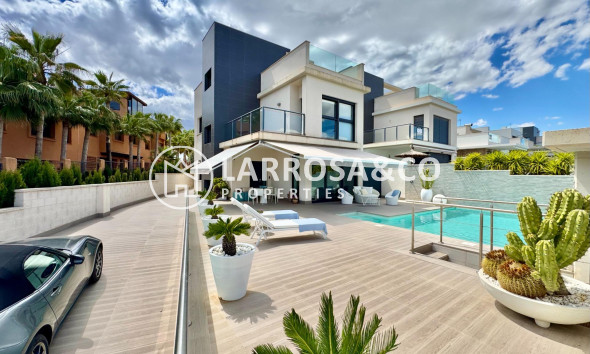 Detached House/Villa - Resale - San Miguel de Salinas - RVMC-56885