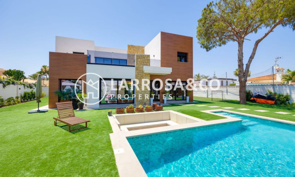 Detached House/Villa - Resale - Torrevieja - Costa Blanca