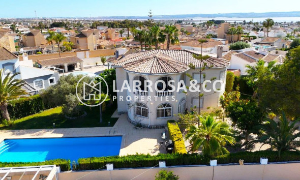 Detached House/Villa - Resale - Torrevieja - La siesta