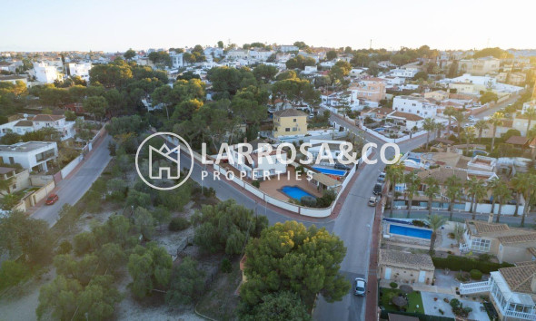 Detached House/Villa - Resale - Torrevieja - Los Balcones - Los Altos del Edén