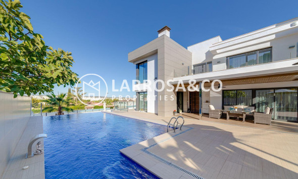 Detached House/Villa - Resale - Torrevieja - Los Balcones