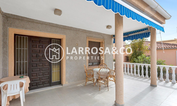 Detached House/Villa - Resale - Torrevieja - Nueva Torrevieja