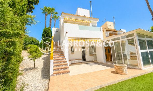 Detached House/Villa - Resale - Villamartin - Costa Blanca