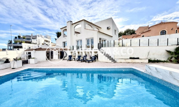 Detached House/Villa - Resale - Villamartin - Costa Blanca
