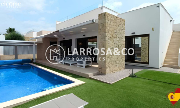 Detached House/Villa - Resale - Vistabella Golf Entre Naranjos - Inland