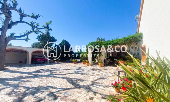 Finca - Herverkoop - La Marina - Costa Blanca