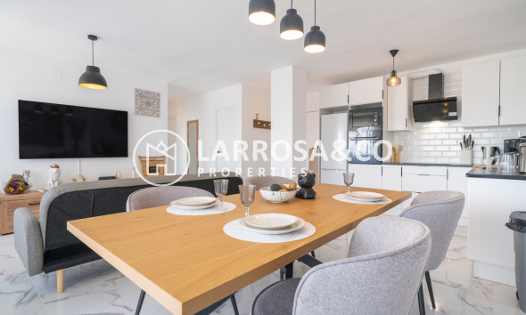 Flat - Herverkoop - Punta Prima - Punta Prima