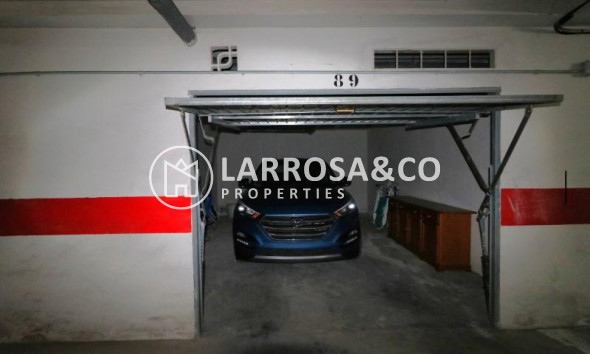 Garage - Herverkoop - Torrevieja - Playa del Acequión