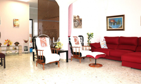 Ground floor apartment - Resale - Torrevieja - Playa del cura