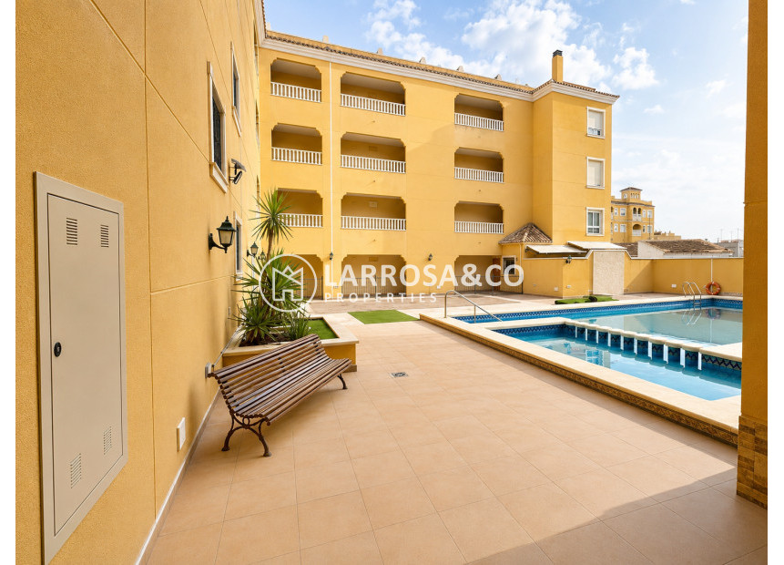 Herverkoop - Apartment - Almoradí - Inland