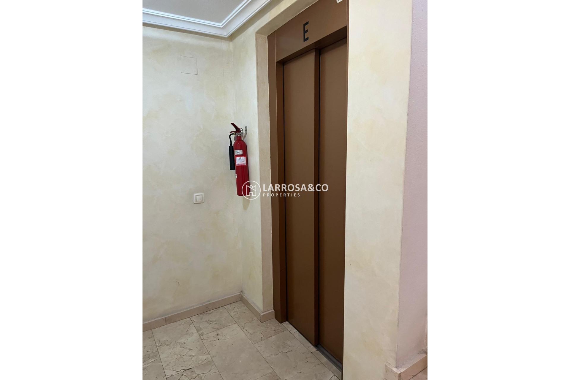 Herverkoop - Apartment - Almoradí