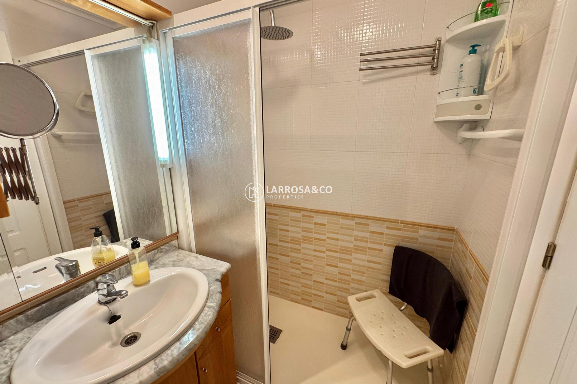 Herverkoop - Apartment - Almoradí