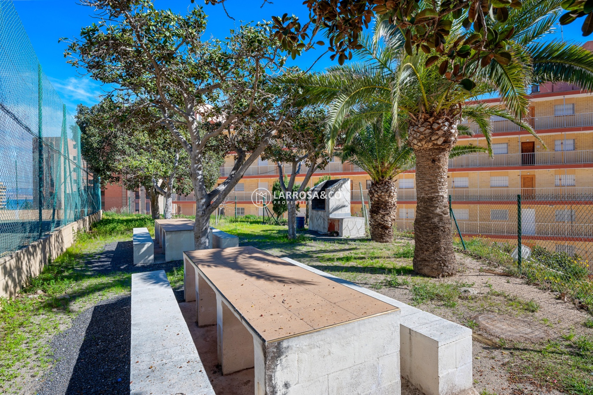 Herverkoop - Apartment - Arenales del sol - Segunda linea playa