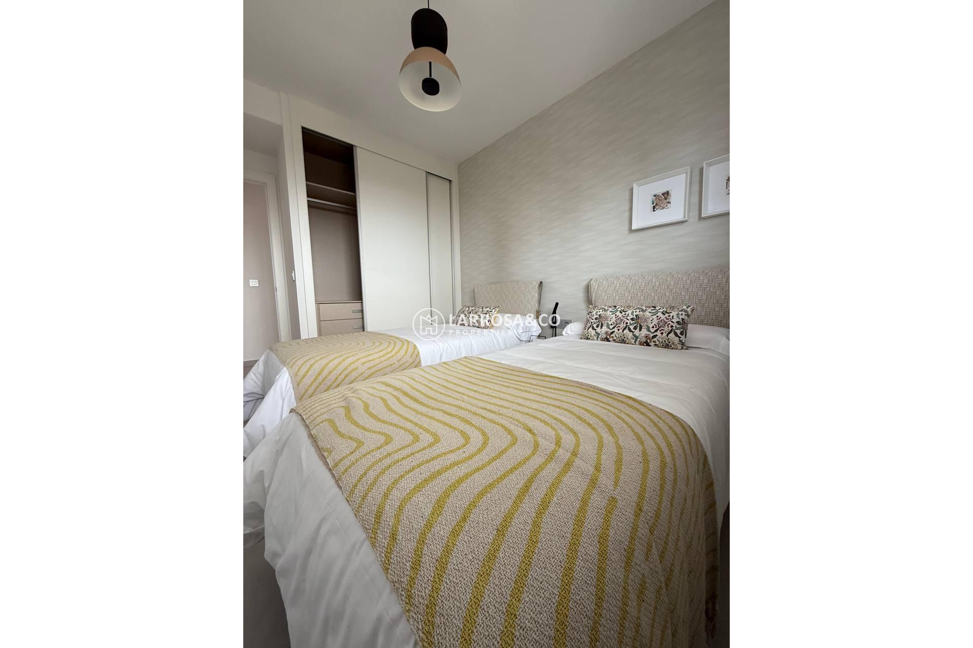 Herverkoop - Apartment - Benidorm - Playa de Poniente