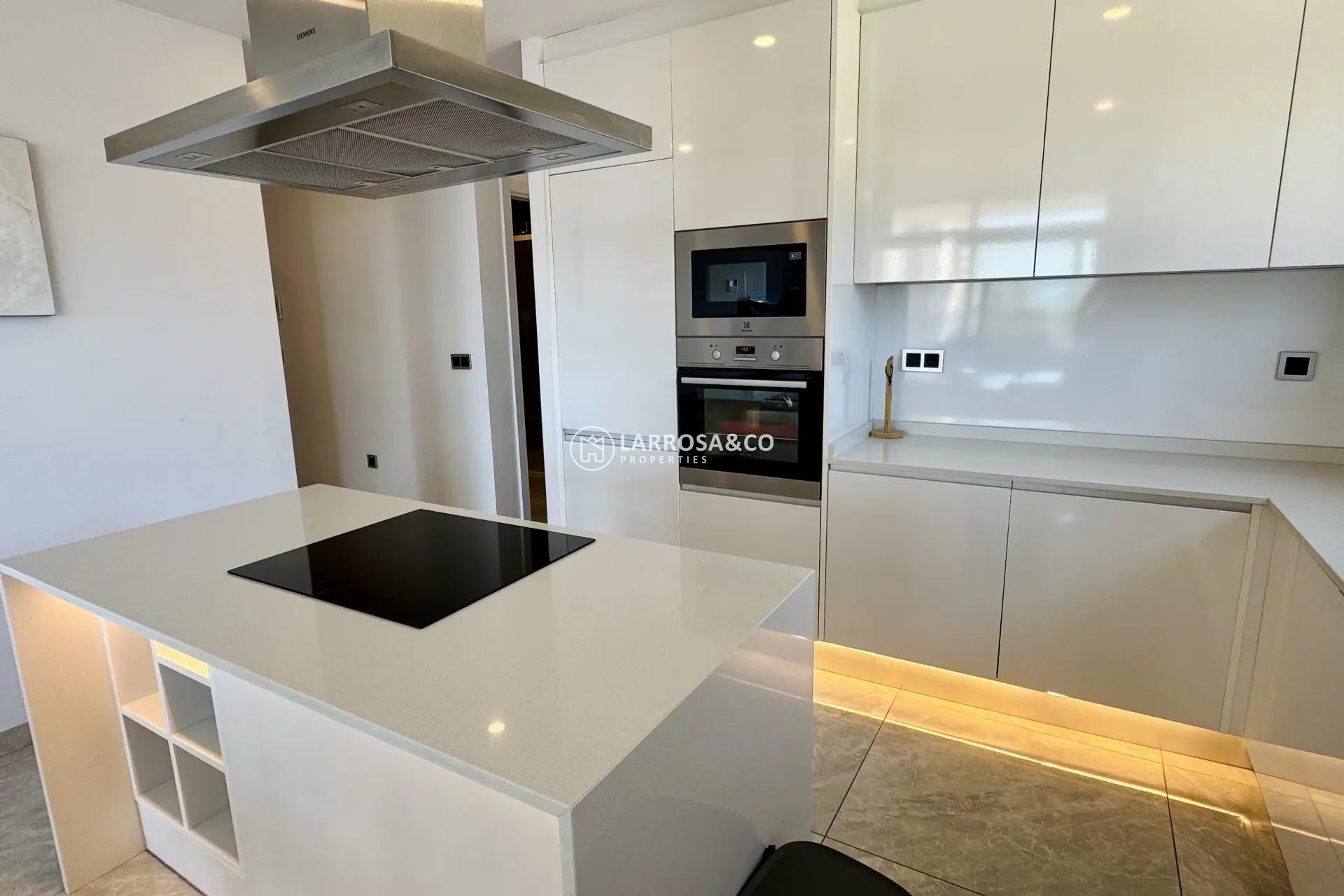 Herverkoop - Apartment - Benidorm - Playa de Poniente