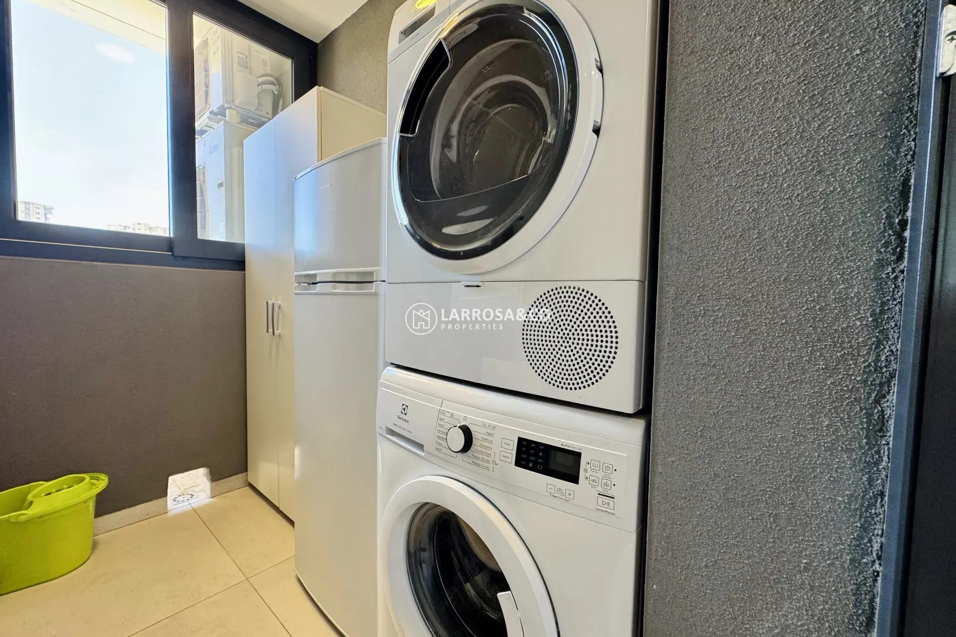 Herverkoop - Apartment - Benidorm - Playa de Poniente