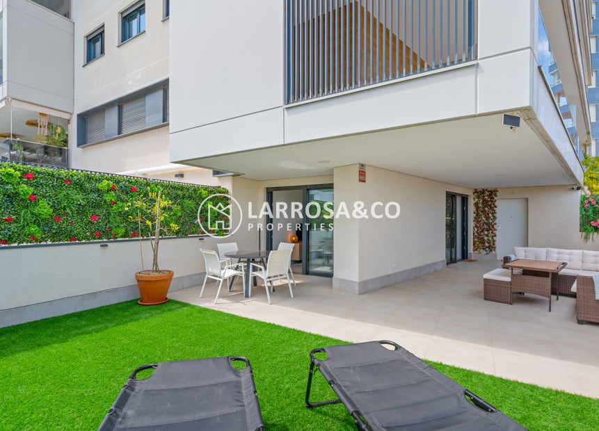 Herverkoop - Apartment - Dehesa de Campoamor - Costa Blanca
