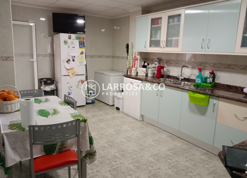 Herverkoop - Apartment - Elche