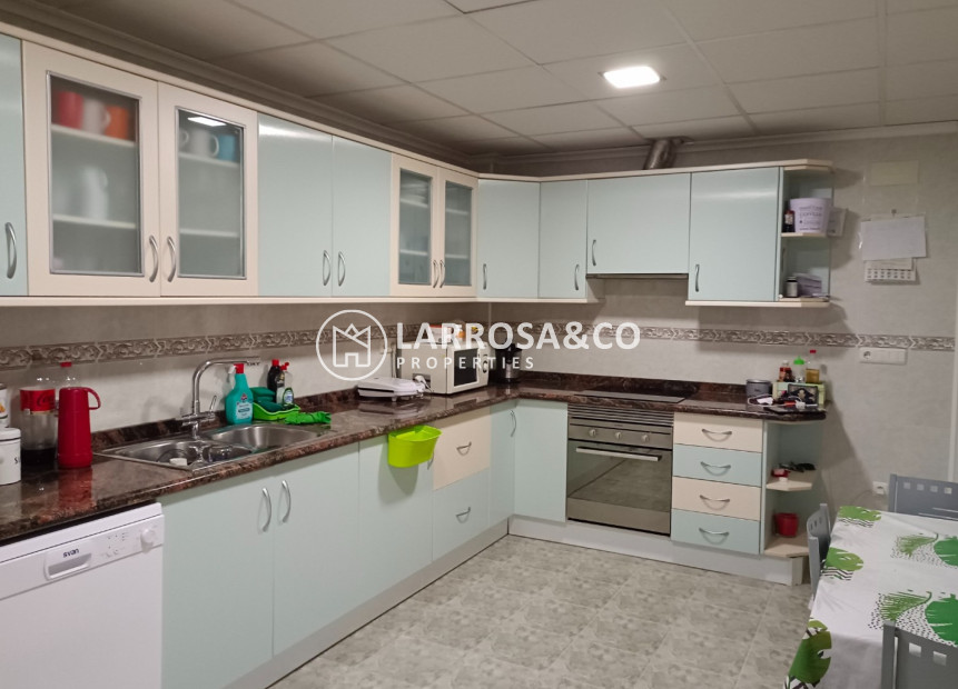 Herverkoop - Apartment - Elche