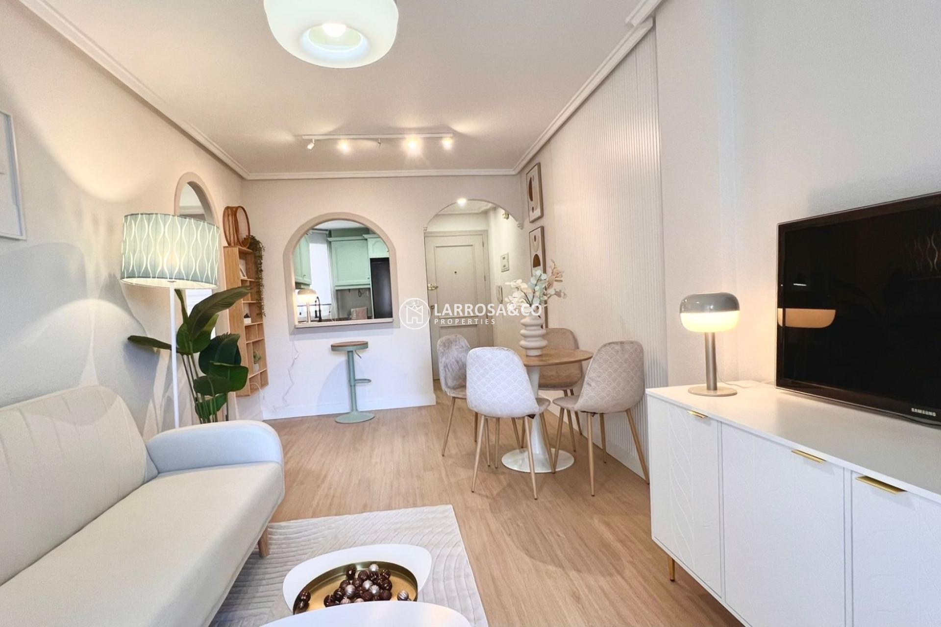 Herverkoop - Apartment - Guardamar del Segura - MERCADONA