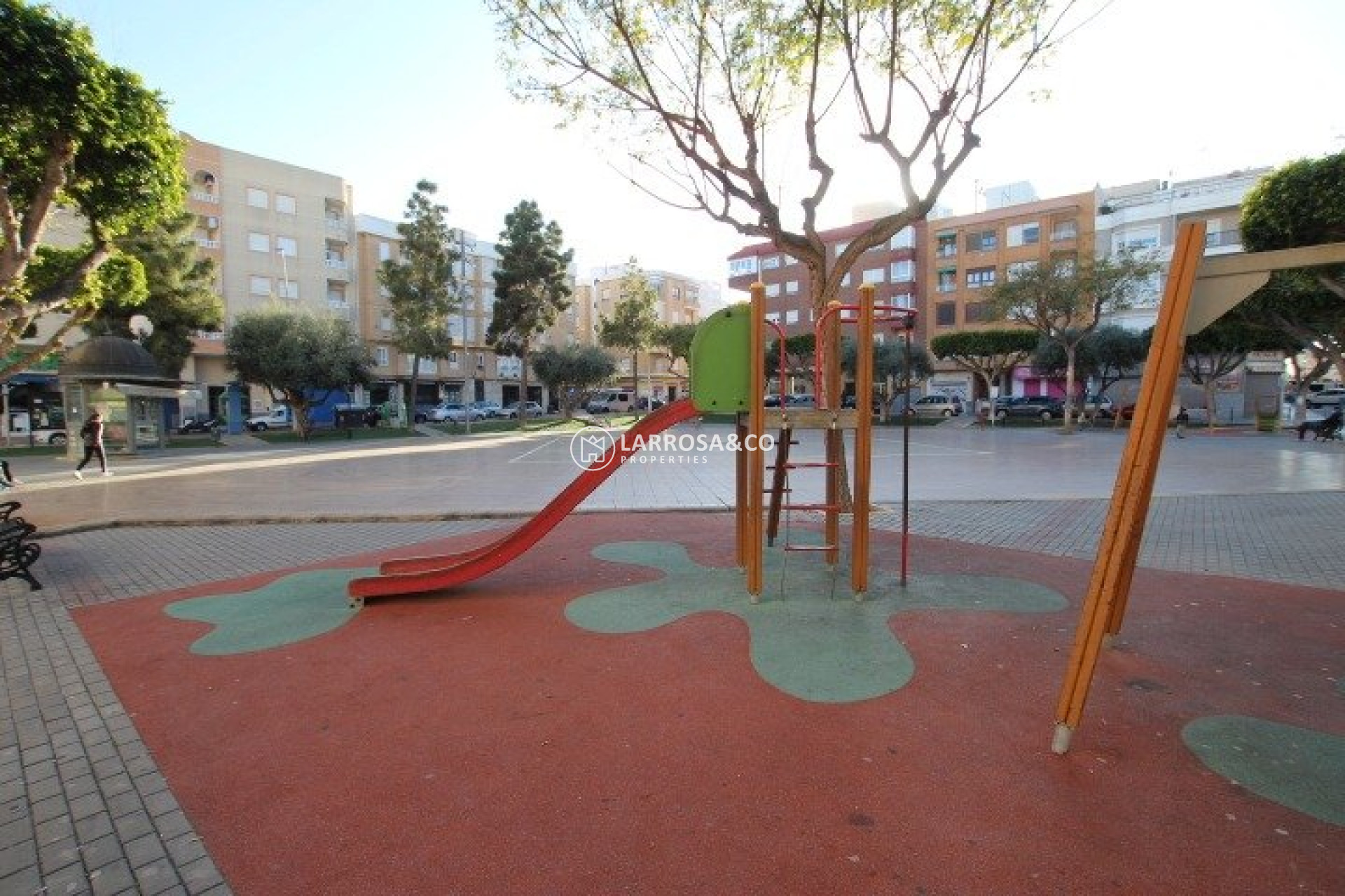 Herverkoop - Apartment - Guardamar del Segura - MERCADONA