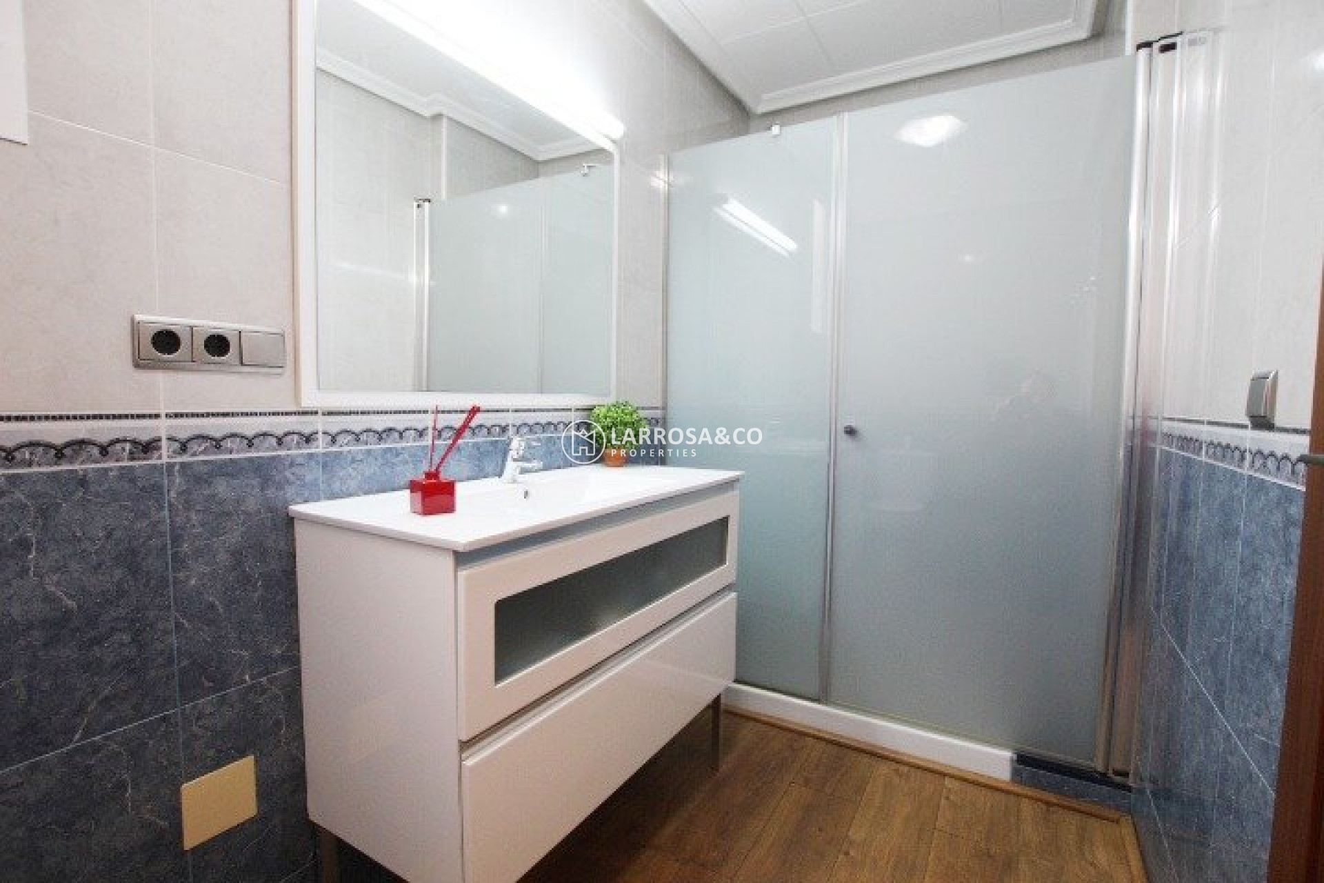 Herverkoop - Apartment - Guardamar del Segura - MERCADONA